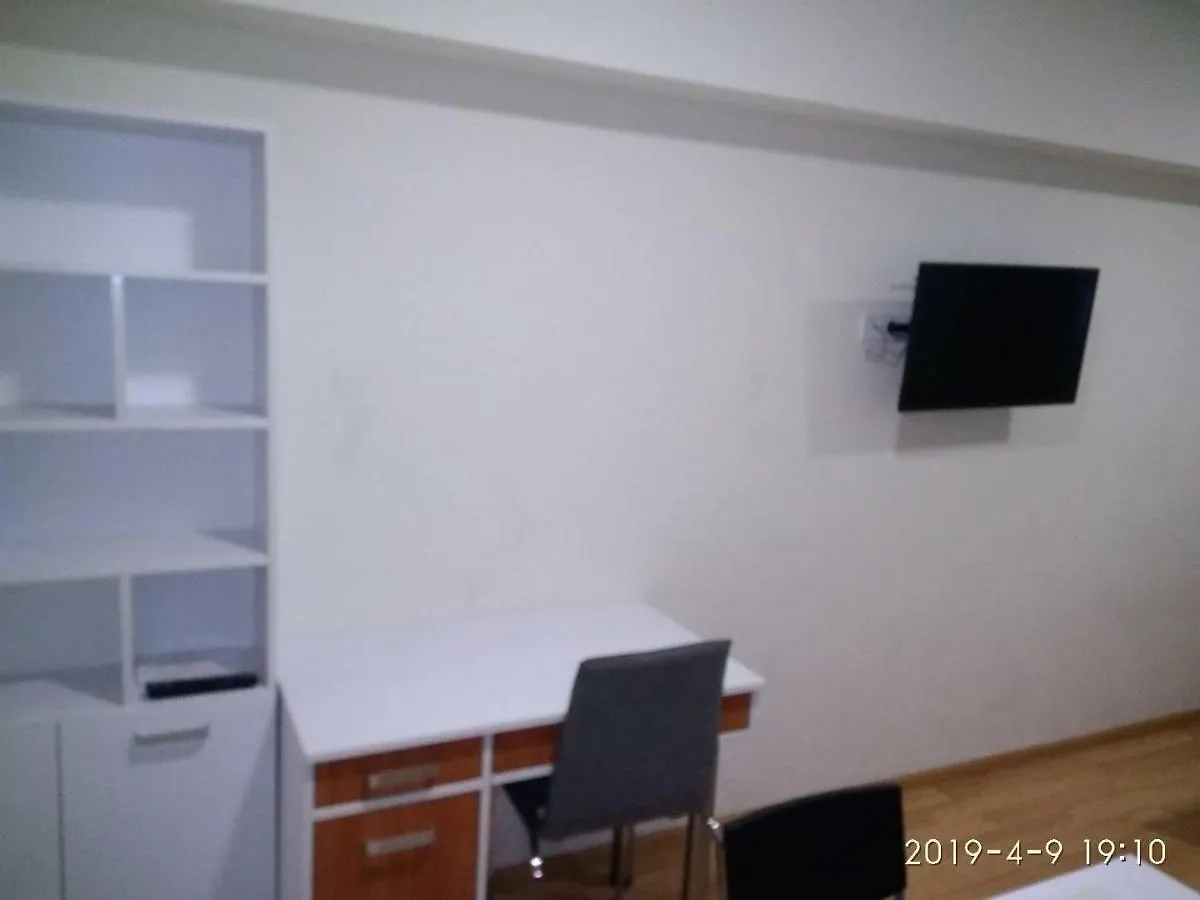 Smart House Hotel Kiev 0*,