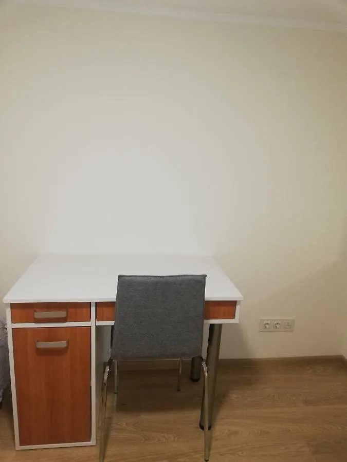 Smart House Hotel Kiew 0*,