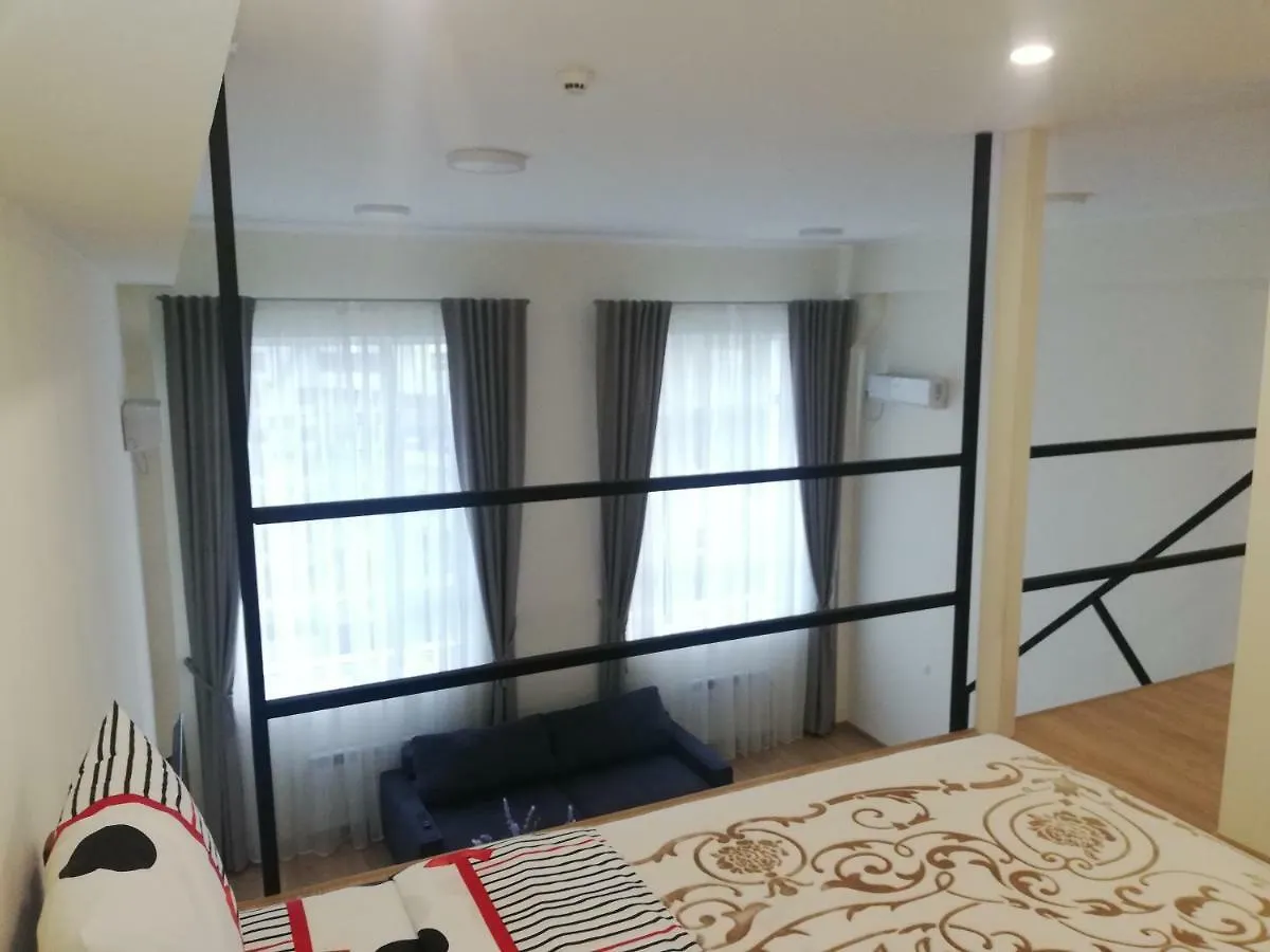 Smart House Hotel Kiev 0*,  Ukraina