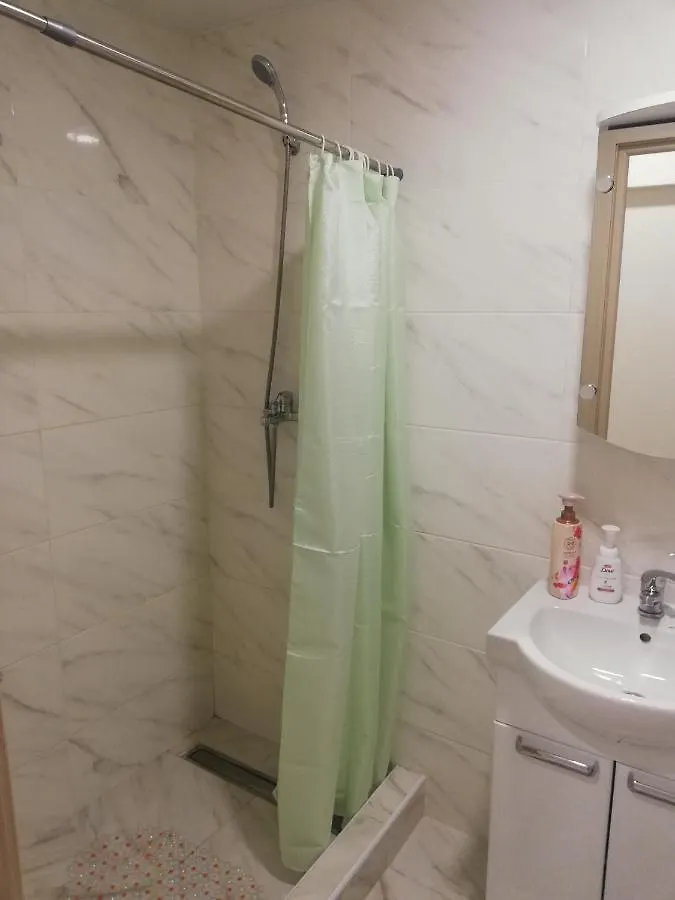 Smart House Hotel Kiew 0*,  Ukraine